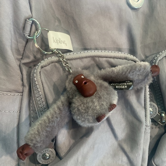 🆕🩶Kipling “Fiona” Backpack, Dove Grey (appears light Lilac)💜 - Picture 6 of 9